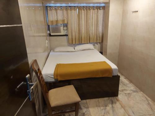 Glitz Hotels Sai Guest House - Nr Inorbit Mall Vashi Navi Mumbai Bagian luar foto