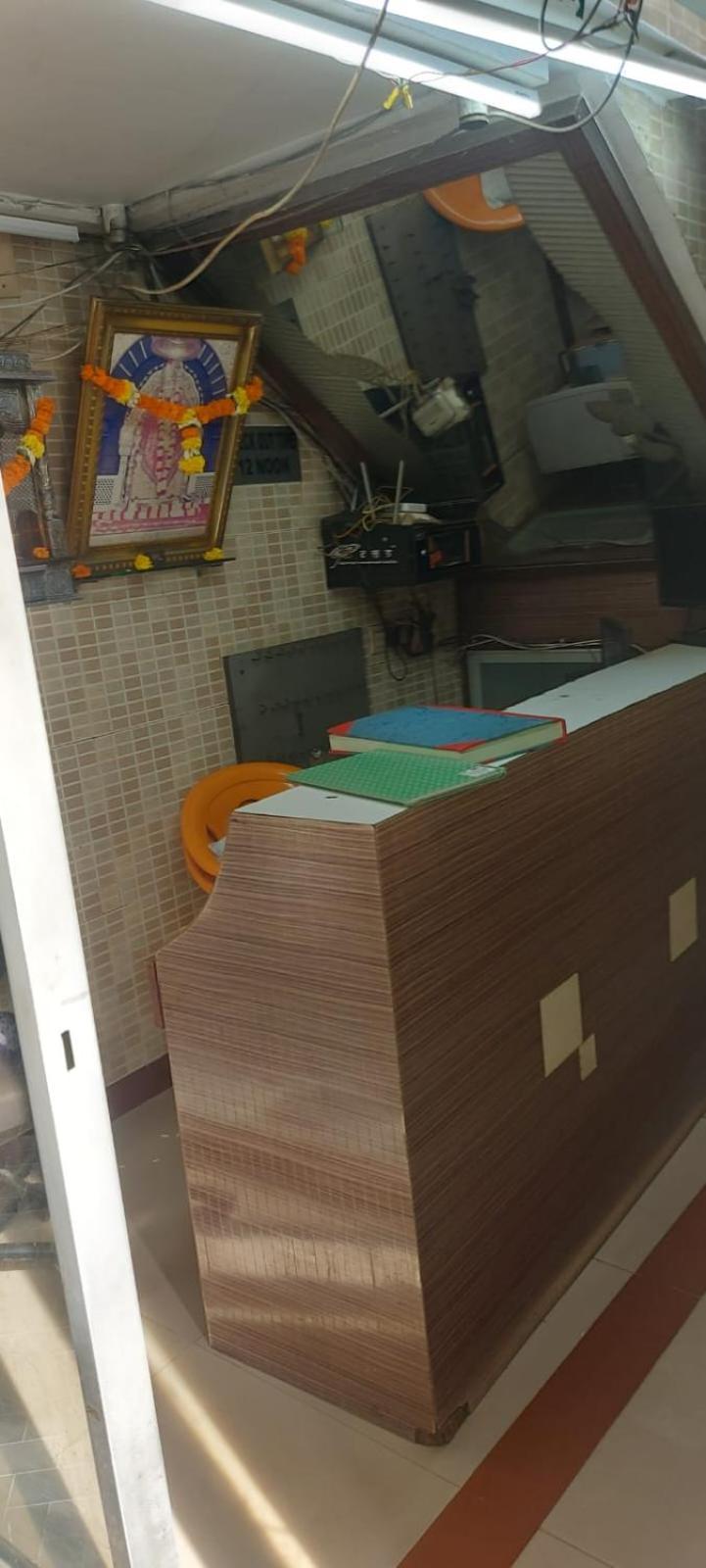 Glitz Hotels Sai Guest House - Nr Inorbit Mall Vashi Navi Mumbai Bagian luar foto